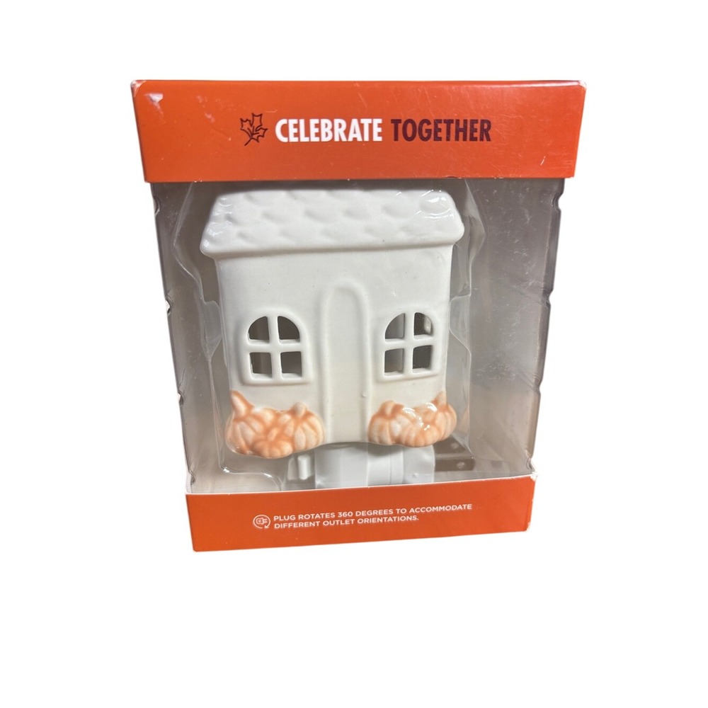 Celebrate Together Fall Night Light White House Pumpkins Autumn GIFT NEW